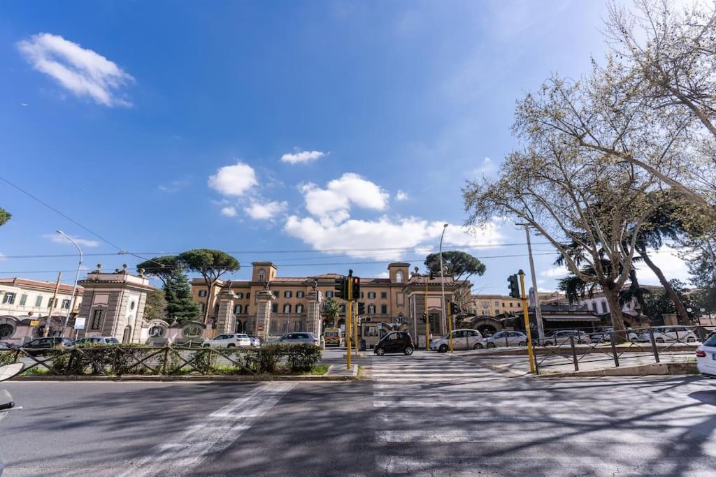 Interno 10 - Centre St Camillo Hospital * Roma